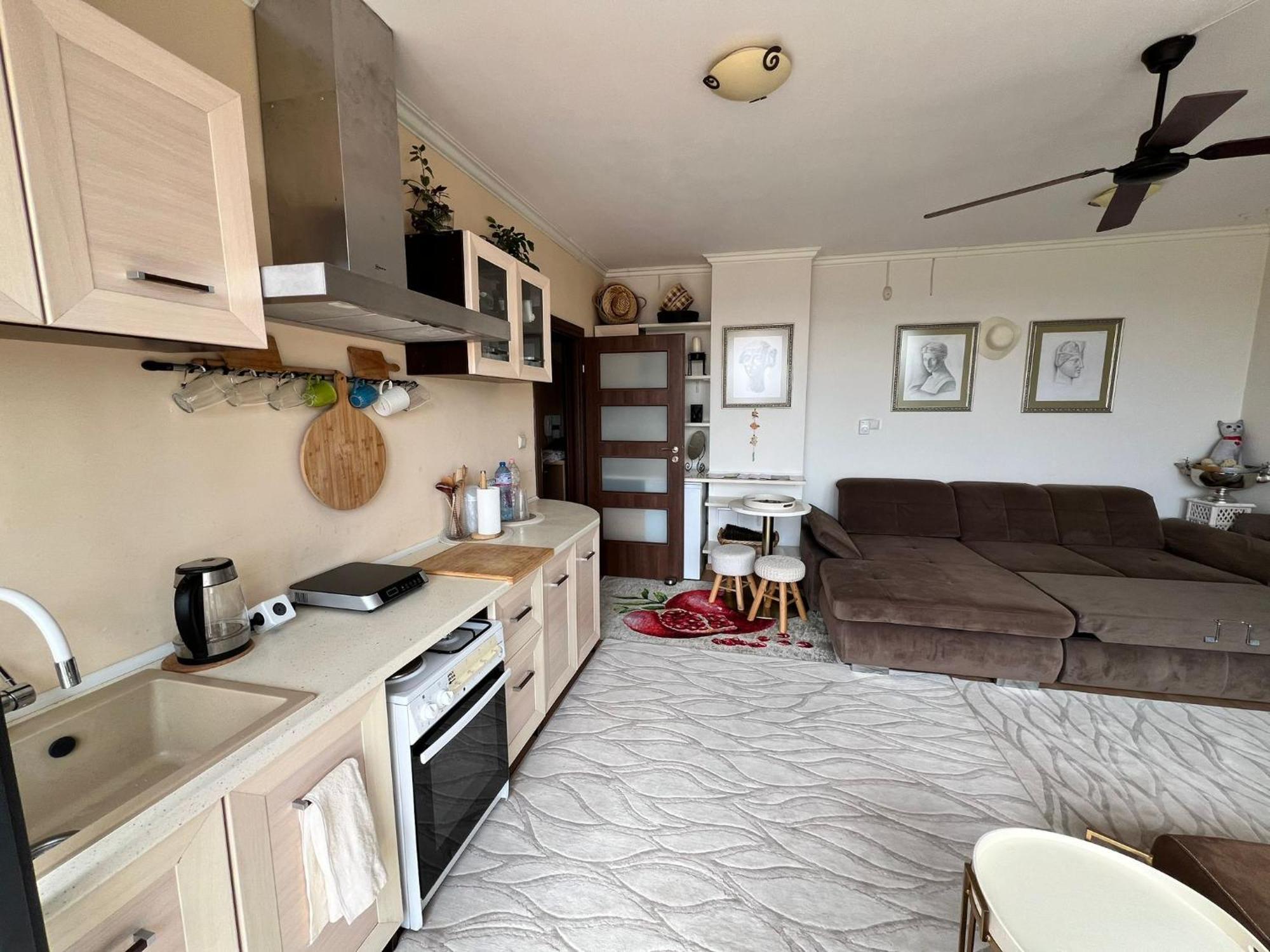 Downtown Central Apartment With Working Kitchen, City Views & Free Parking Kazanlŭk Exterior foto